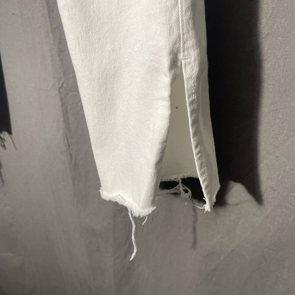 Old Navy White Jeans - Picture 2 of 3